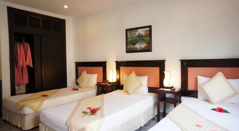 VINH HUNG 2 HOTEL